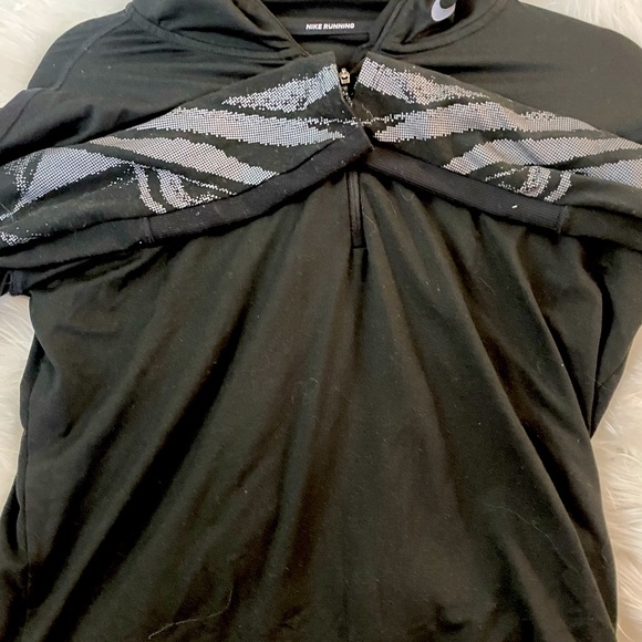 Nike running quarter zip - Picture 2 of 9
